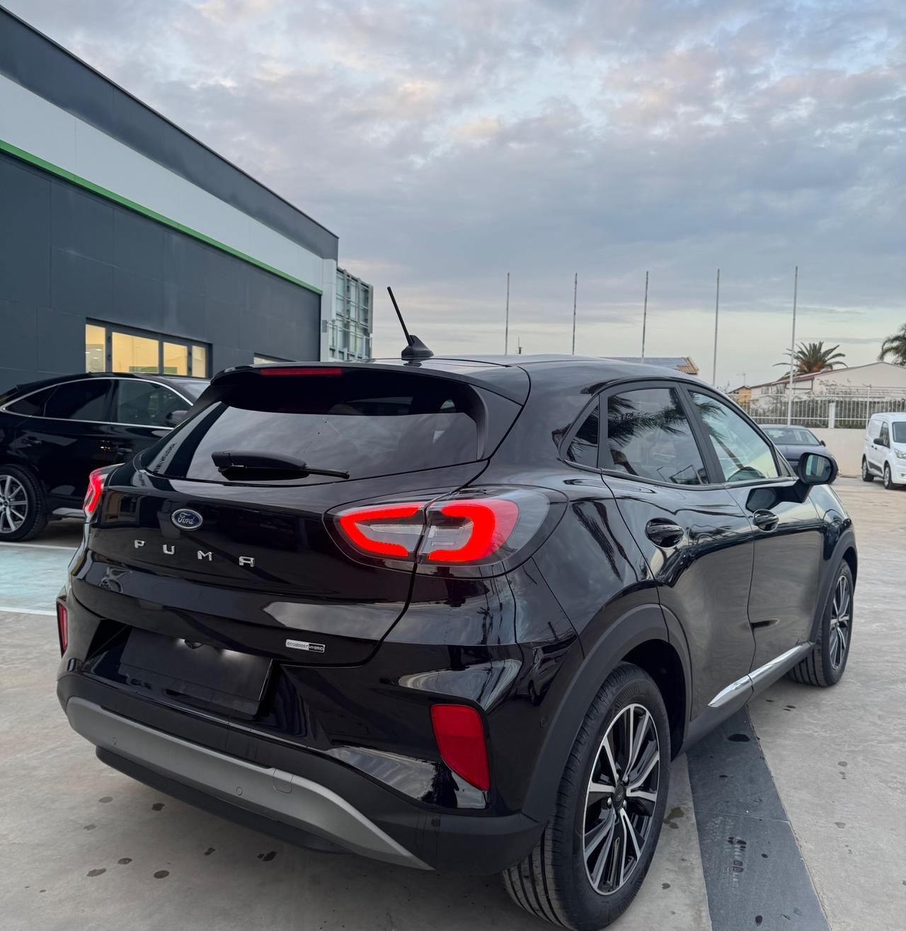 Ford Puma 1.0 EcoBoost Hybrid 125 CV S&S Titanium