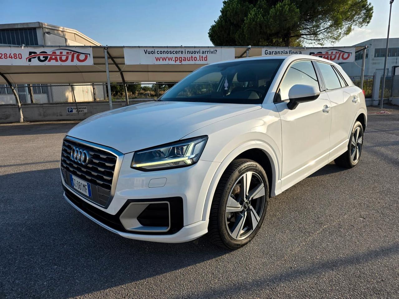 Audi Q2 30 1.6 tdi Admired s-tronic my20