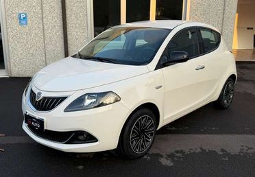 Lancia Ypsilon 1.0 firefly hybrid Gold TELECAM./CARPLAY*PROMOFIN