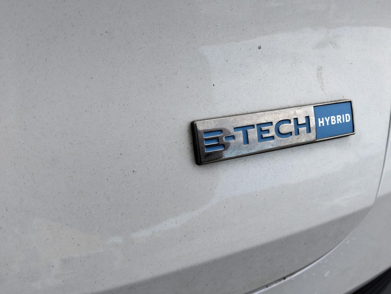 Captur Hybrid E-Tech 145cv RS Line 2022 SINISTRATA