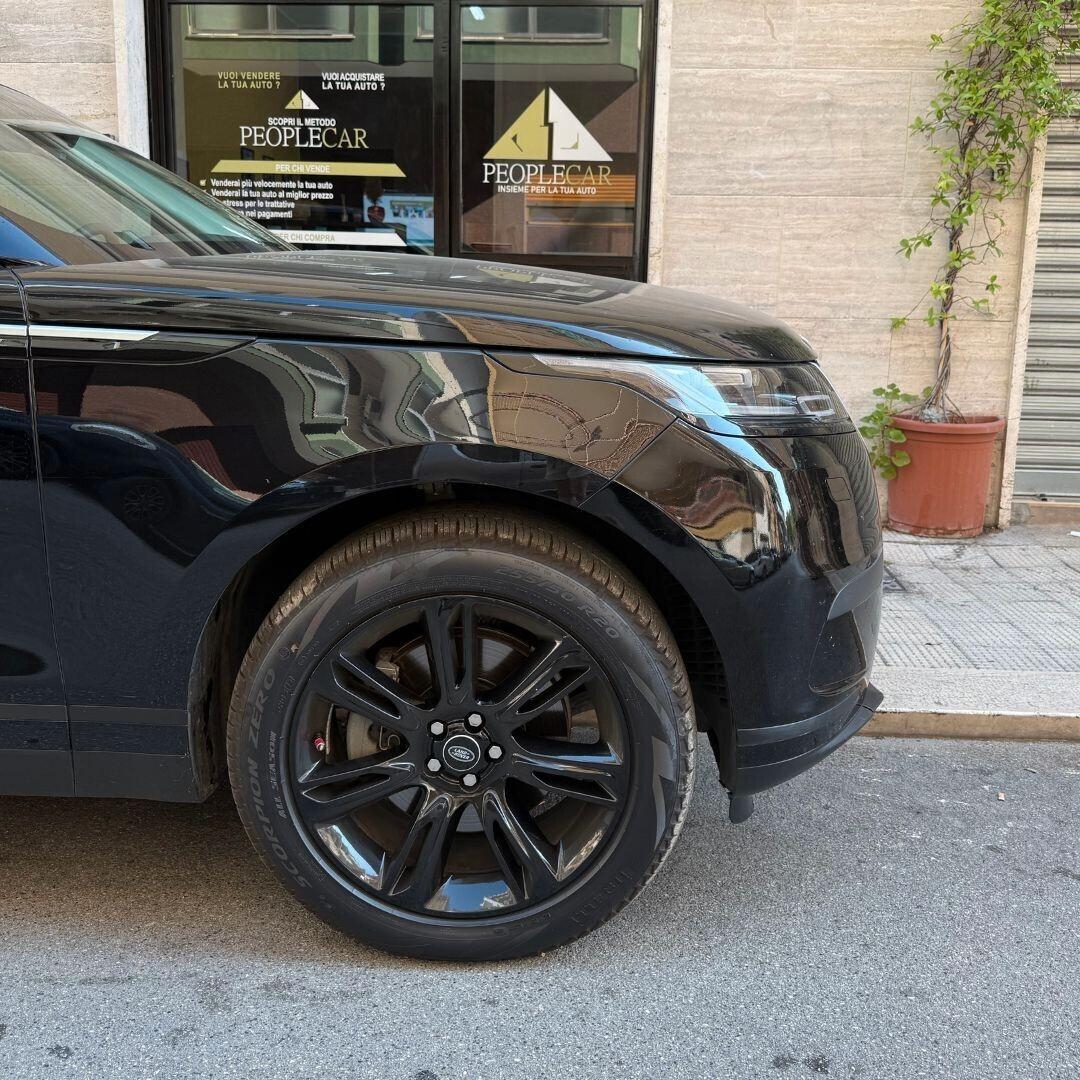 Range Rover Velar 2.0D I4 240 CV LEGGI INFO