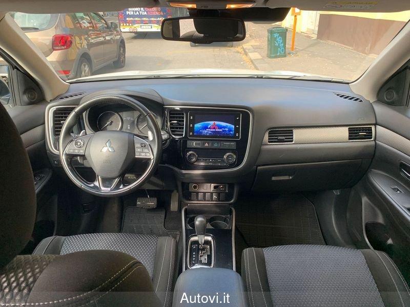 Mitsubishi Outlander Outlander 2.2 DI-D 4WD Instyle Plus SDA 7 posti (PROMO)