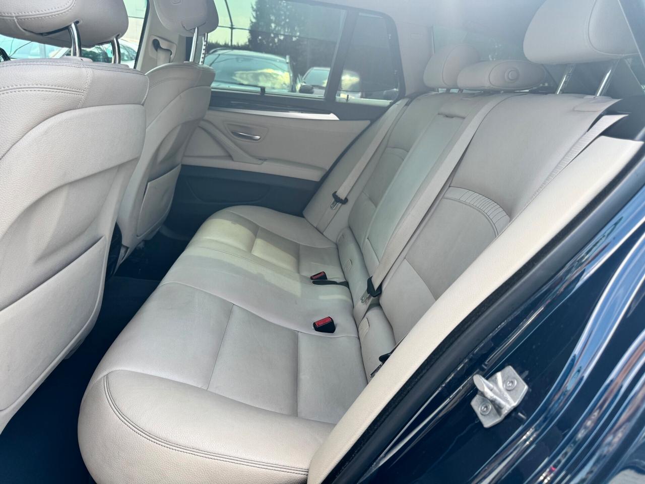 Bmw 525d xDrive Touring Luxury