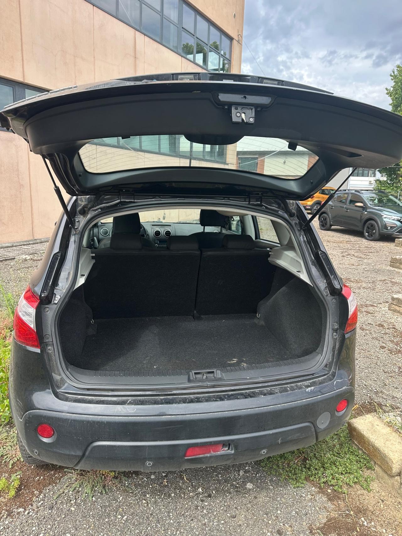 Nissan Qashqai 2.0 dCi DPF Visia