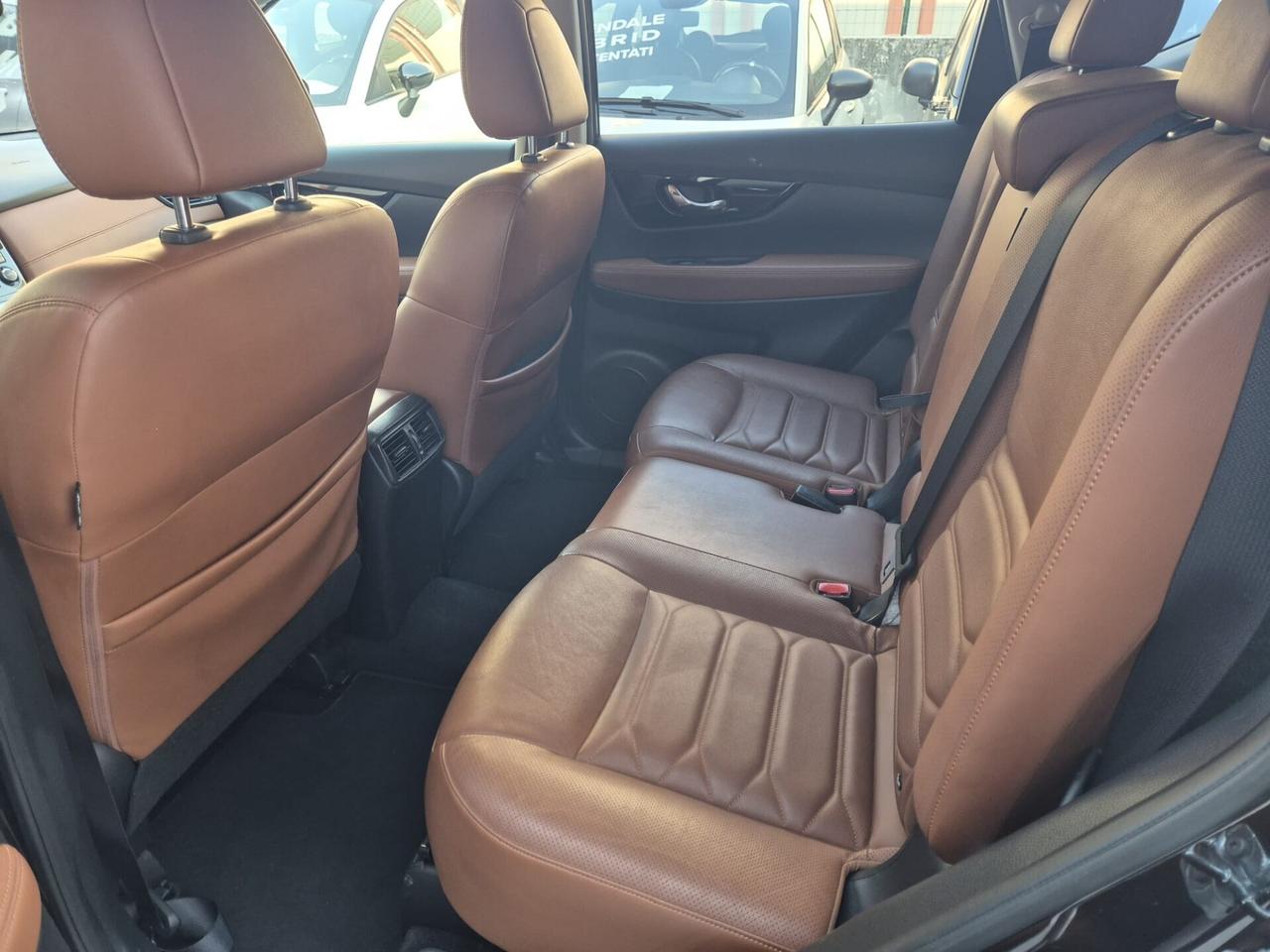 Nissan X-Trail 2.0 dCi Tekna 4wd xtronic -GANCIO T