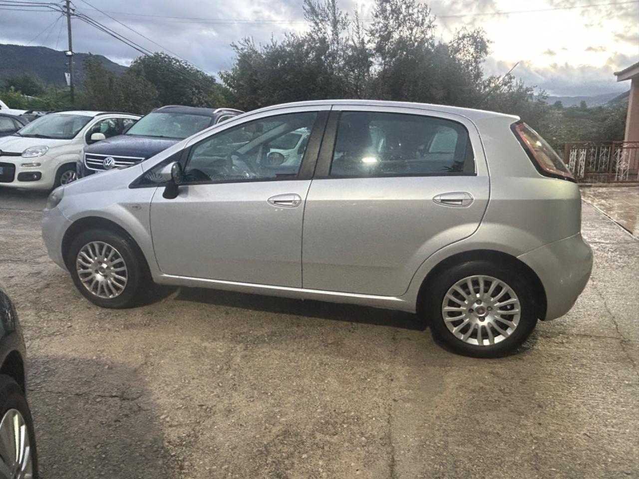 Fiat Punto 1.3 MJT II 75 CV 5 porte Lounge