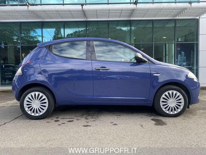 Lancia Ypsilon 1.2 69 CV 5 porte GPL Ecochic Silver