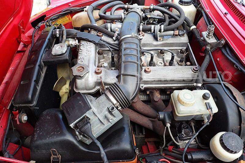 Alfa Romeo Spider Duetto 2.0 | Rosso interni neri