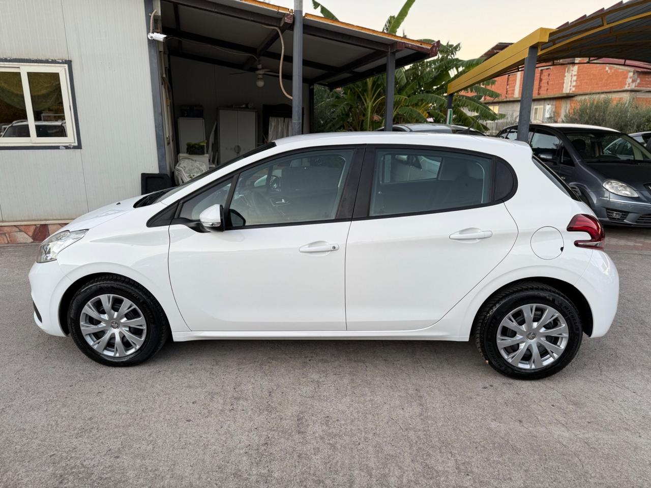 Peugeot 208 BlueHDi 75 5 porte Allure Km Certif