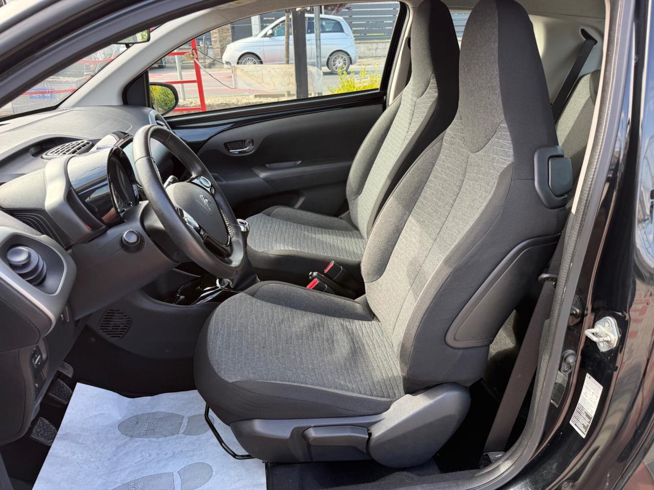 Citroen C1 PureTech 82 3 porte Shine