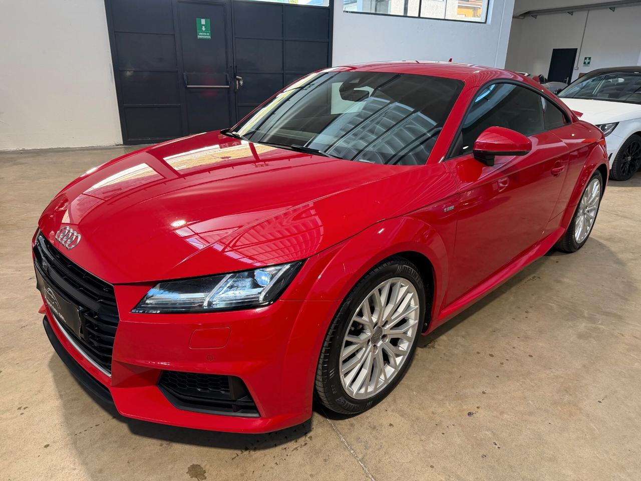 Audi TT 2.0 TDI S-line int/est -FARI LED-TAGLIANDI CERTIFICATI