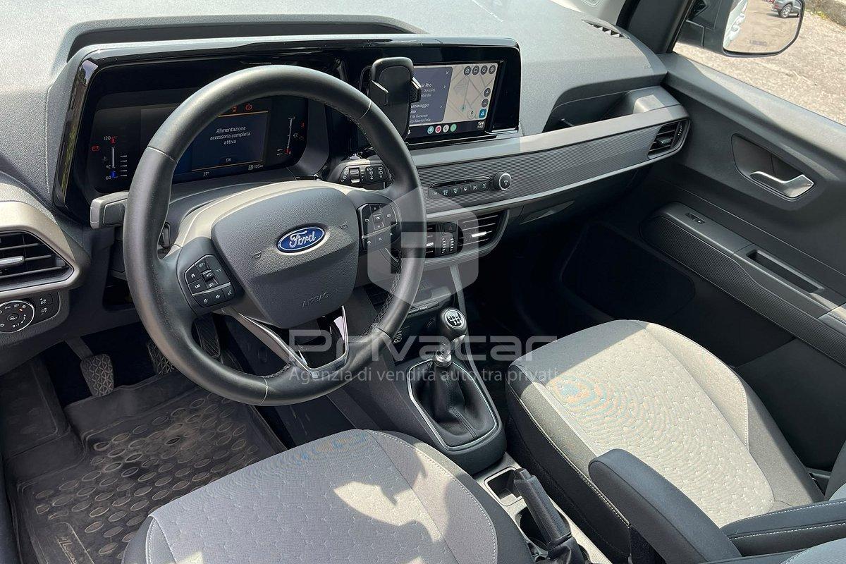 FORD Tourneo Courier 1.0 EcoBoost Titanium