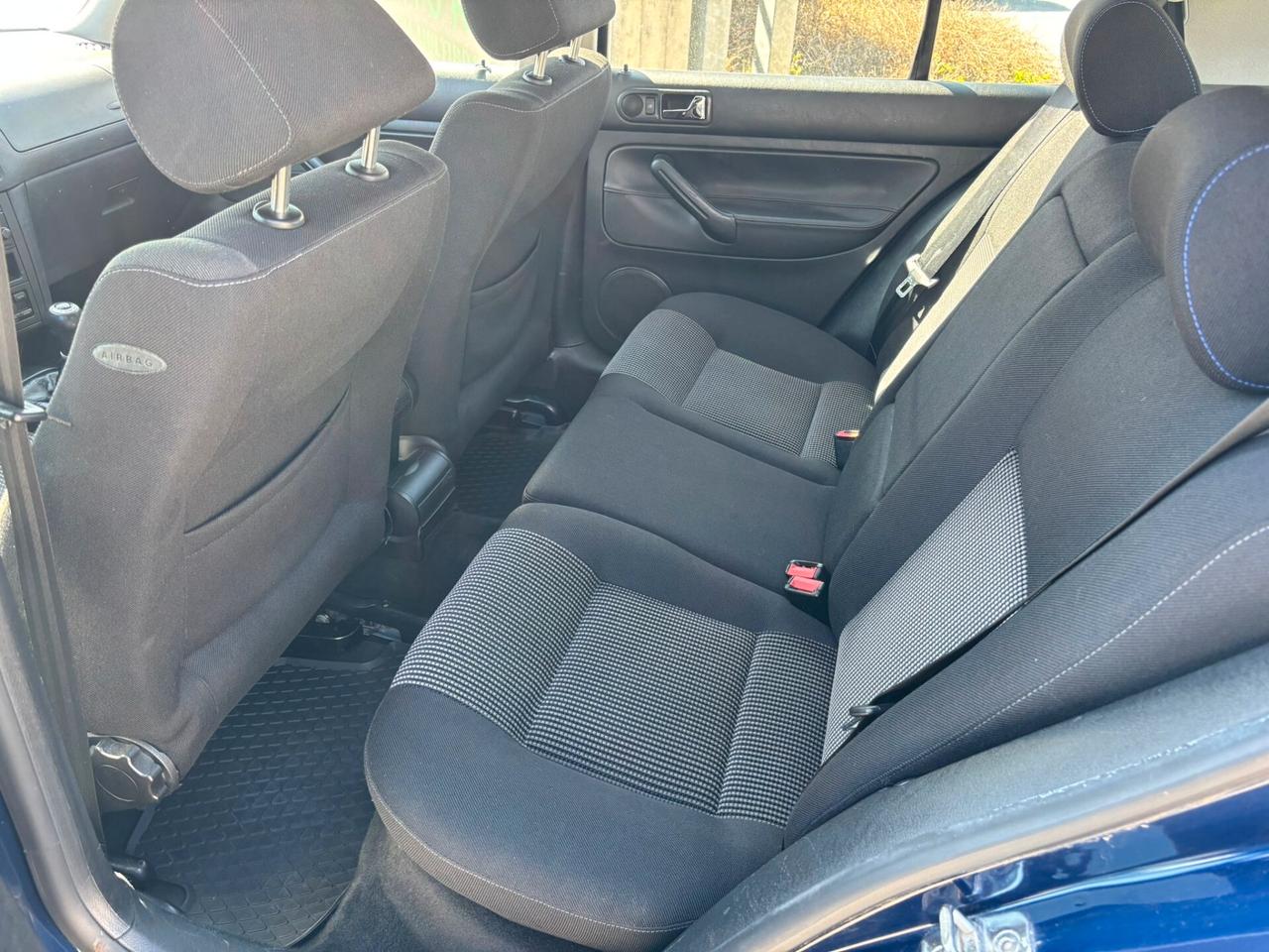 VOLKSWAGEN GOLF 2.0 4-MOTION HIGHLINE - ASI