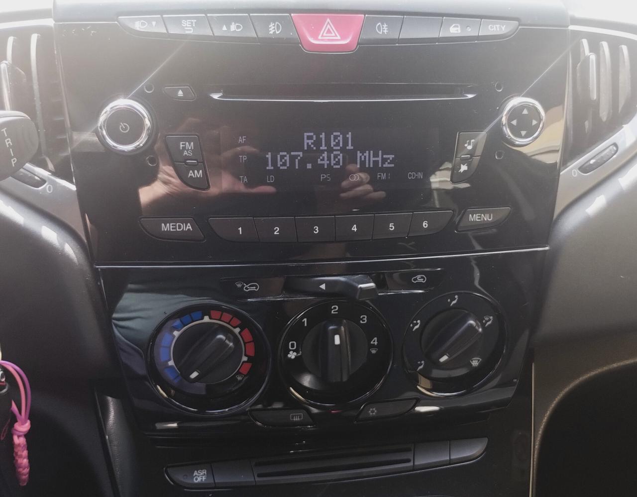 Lancia Ypsilon 1.2 69 CV 5 porte Elefantino NEOPATENTATI