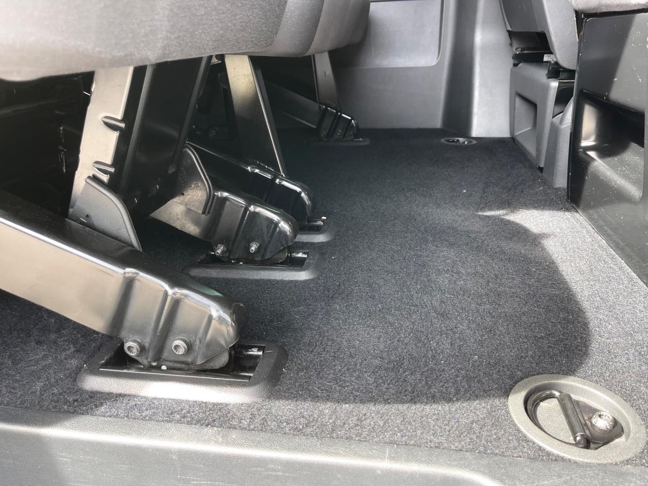 Vw Caravelle 2.0 TDI 150CV ,MOTORE NUOVO,9 posti