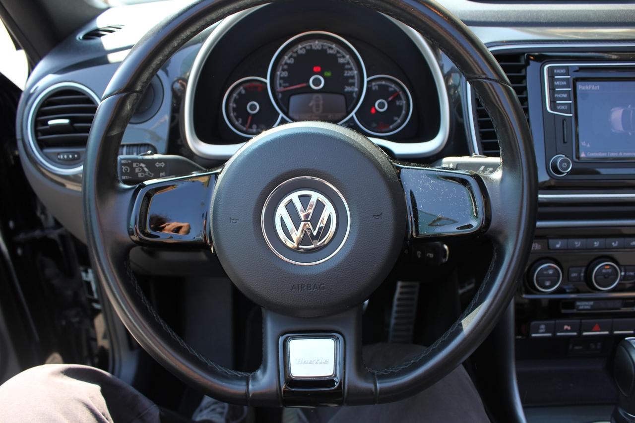 Volkswagen Maggiolino Cabrio 1.4 TSI R-LINE DSG FARI A LED - TAGLIANDI UFFICIALI!