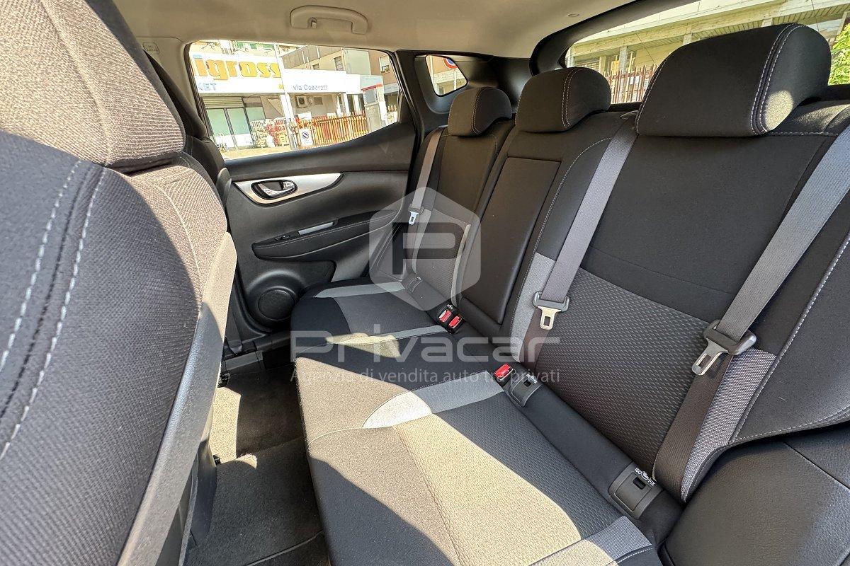 NISSAN Qashqai 1.2 DIG-T N-Connecta