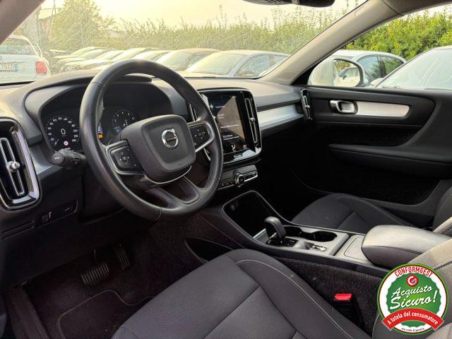 VOLVO XC40 T2 Geartronic Momentum