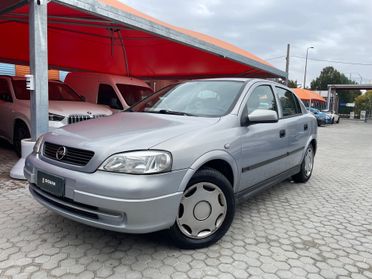 Opel Astra ADATTA A NEOPATENTATI 1.6i 16V cat 5 porte Club