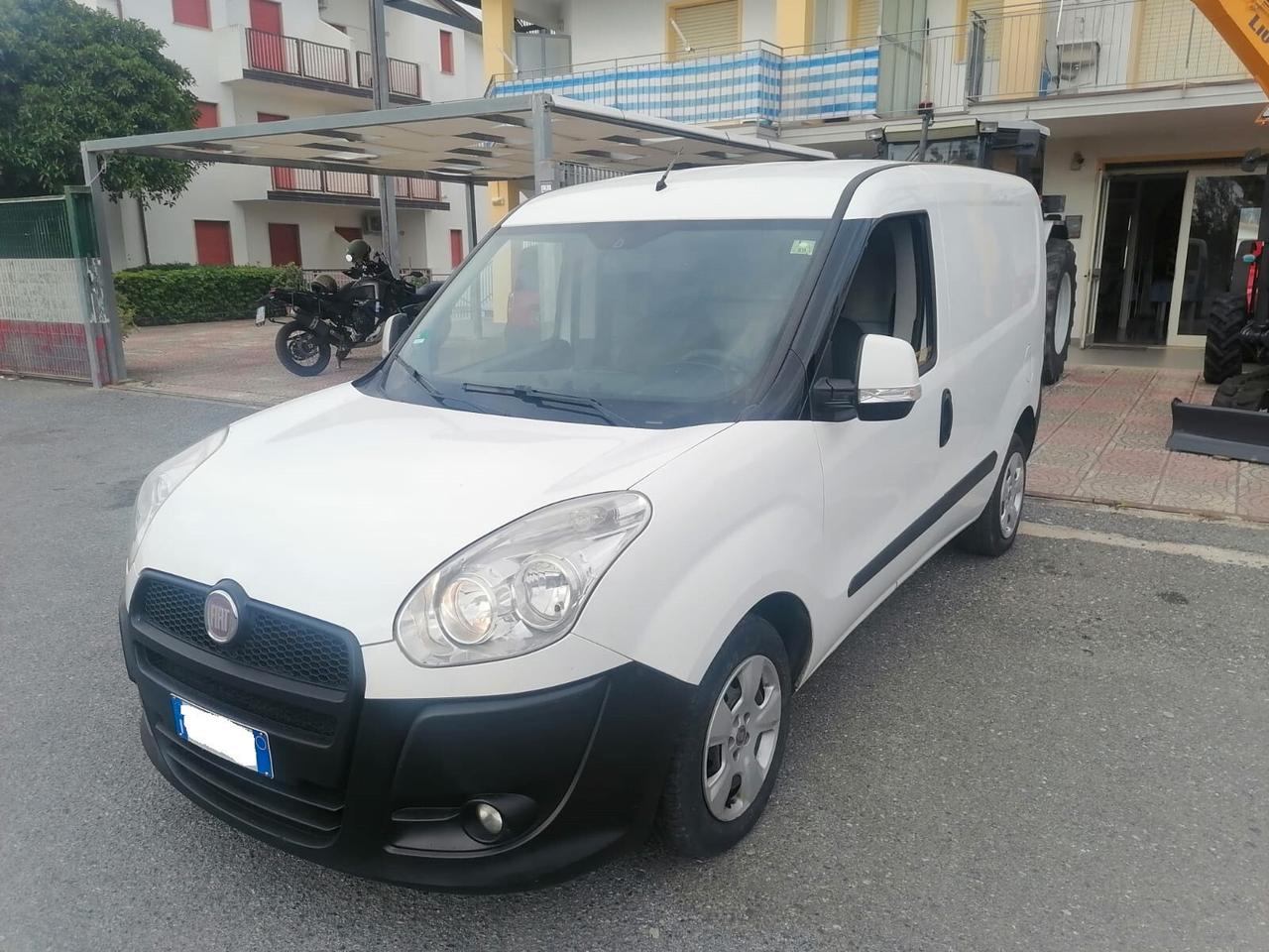 Fiat Doblò 1.6 Mjt - Gancio Traino - 2012