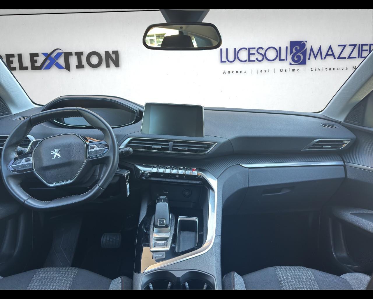 PEUGEOT 3008 2ª serie - 3008 BlueHDi 130 S&S EAT8 Business