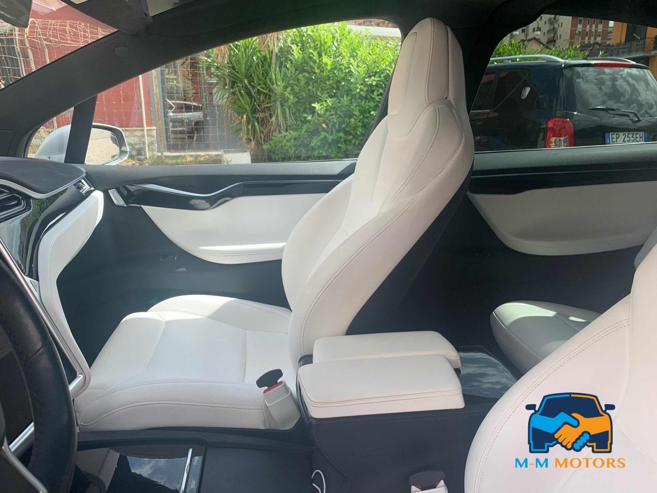 Tesla Model X 90kWh Dual Motor GANCIO TRAINO PILOT AVANZATO