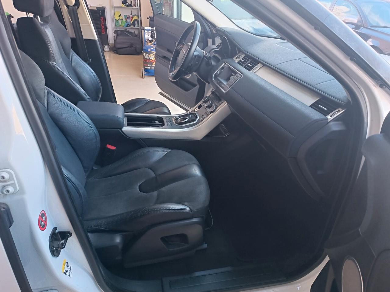 Land Rover Range Rover Evoque Range Rover Evoque 2.2 TD4 5p. Pure Tech Pack Launch Edition