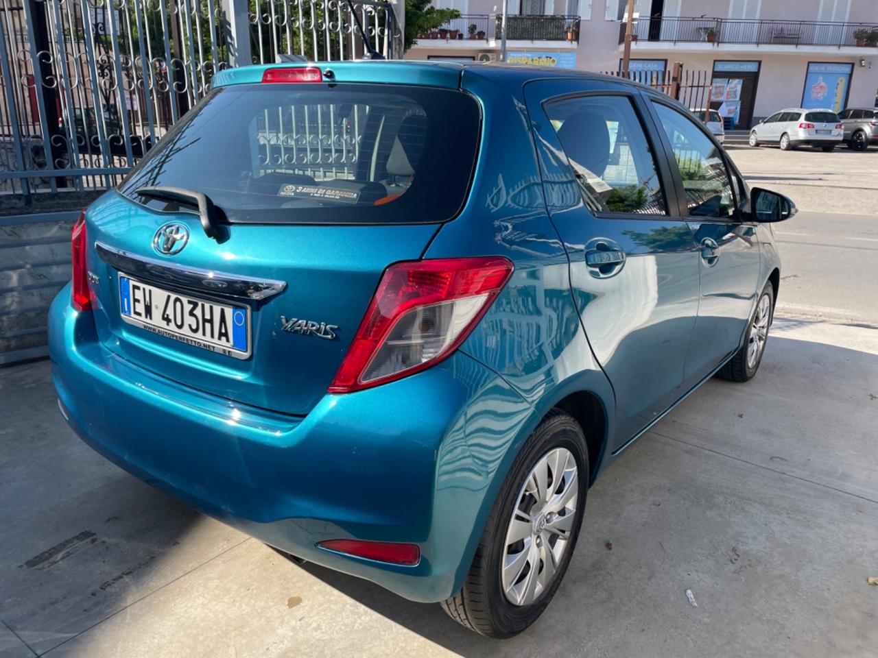Toyota Yaris 1.0 5 porte