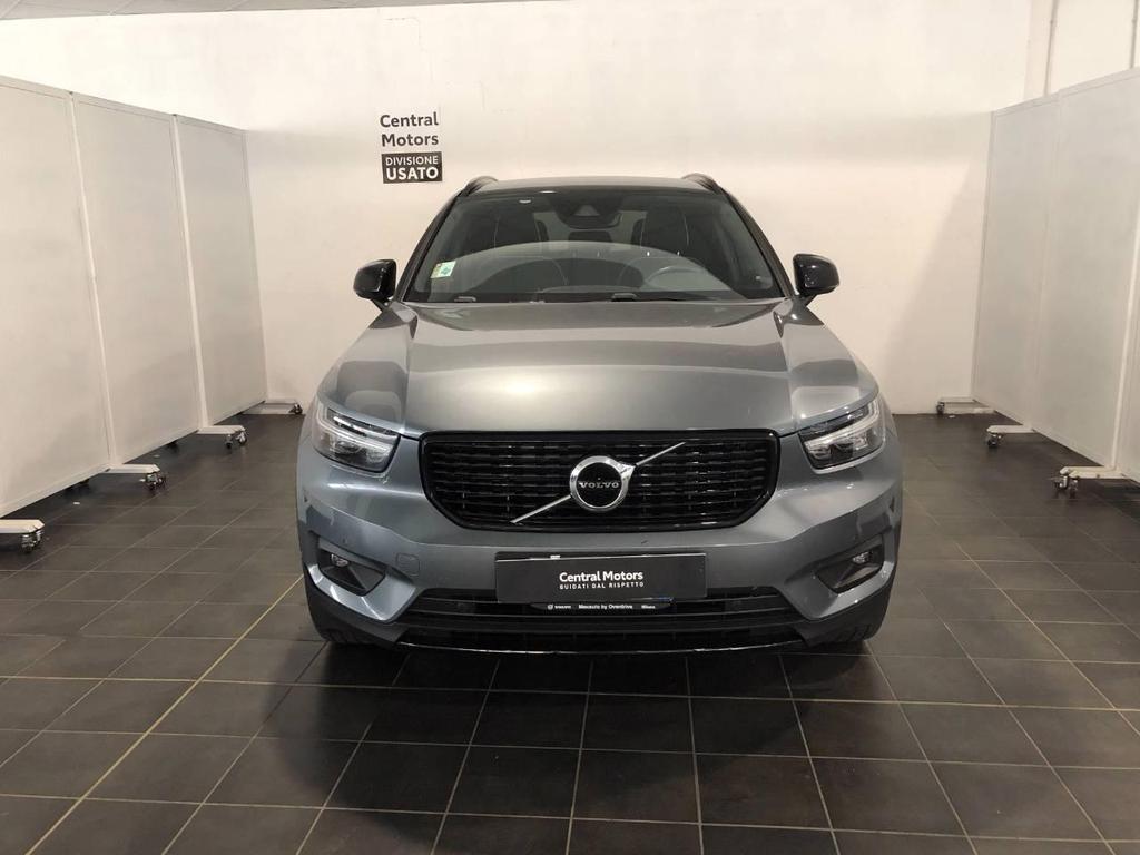 Volvo XC40 2.0 T4 R-Design AWD Geartronic