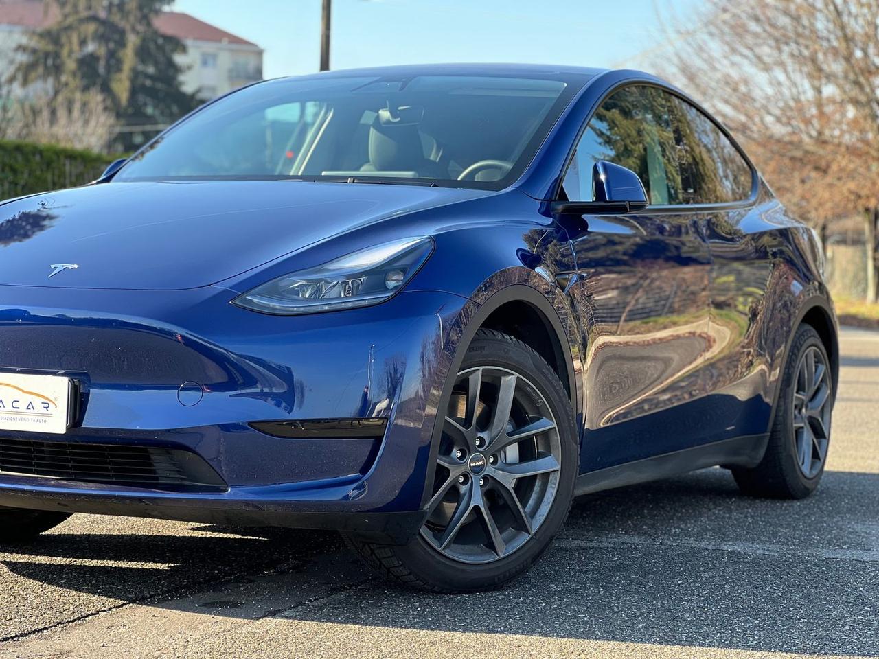 Tesla Model Y Single Motor rwd- cerchi da 20"- autopilot