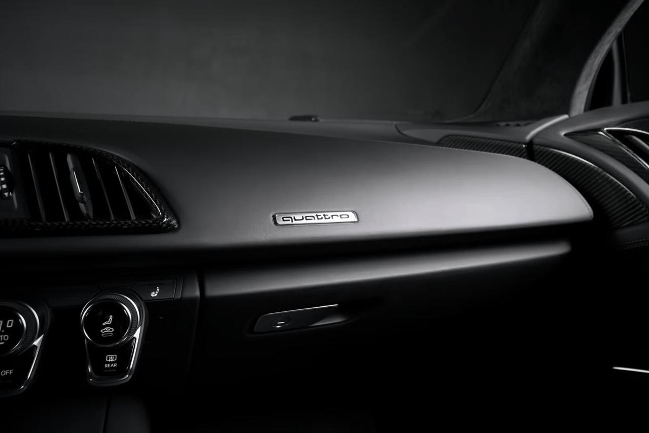 Audi R8 Performance V10 620hp Quattro