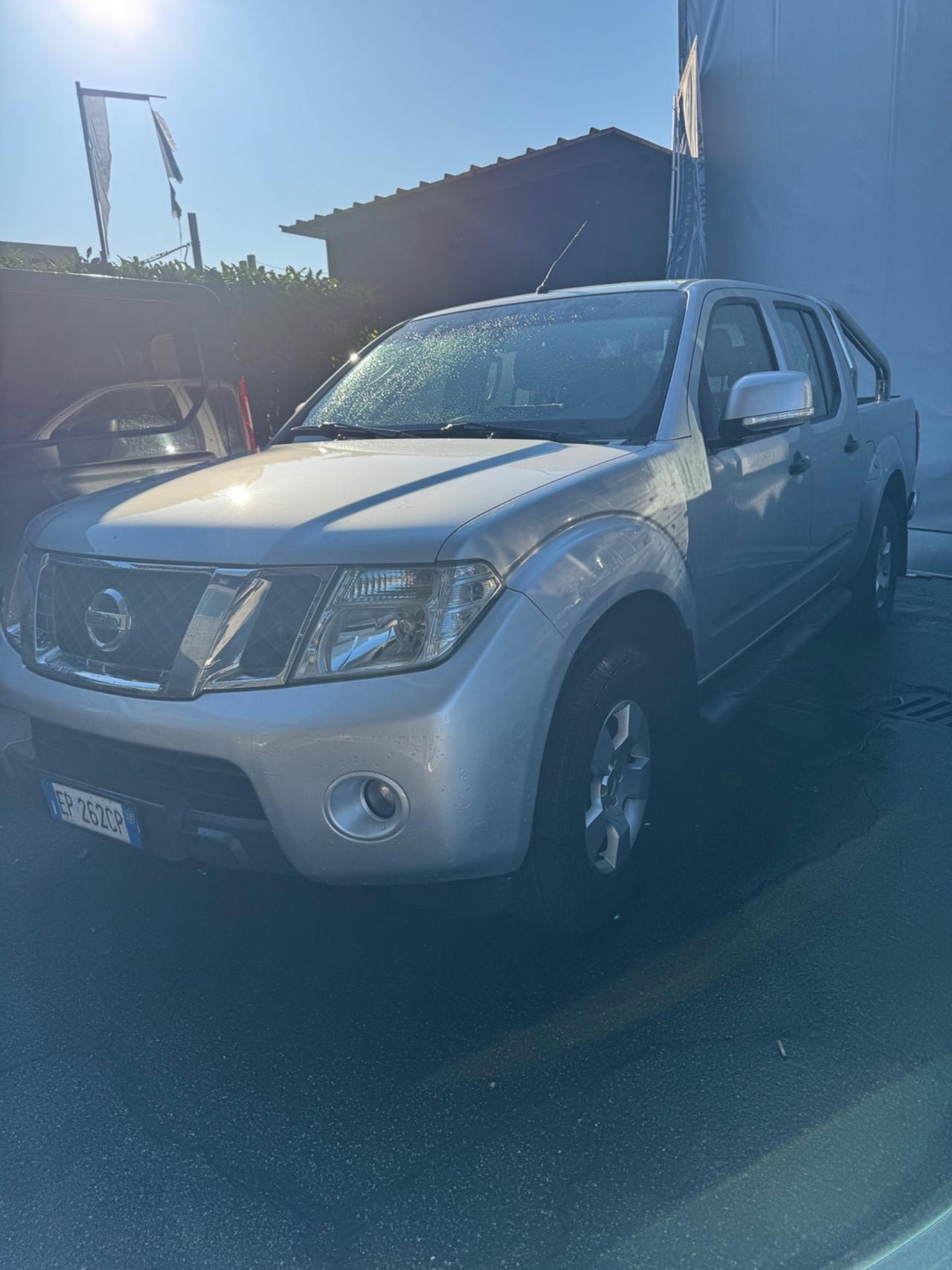 Nissan Navara 2.5 dCi 190CV 4 porte Double Cab LE