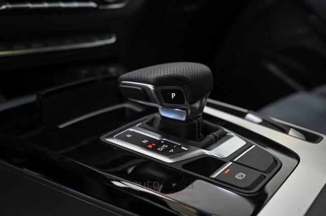AUDI Q5 SPB 40 TDI quattro S tronic S line Black Line