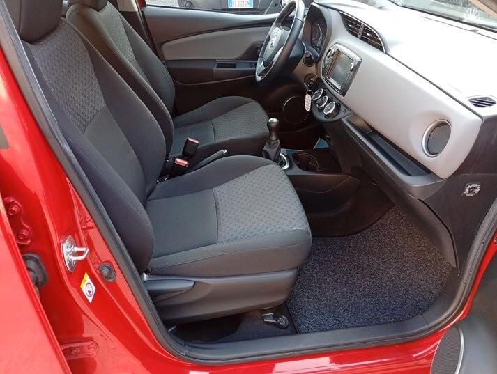 Toyota Yaris 1.0 5 porte Lounge