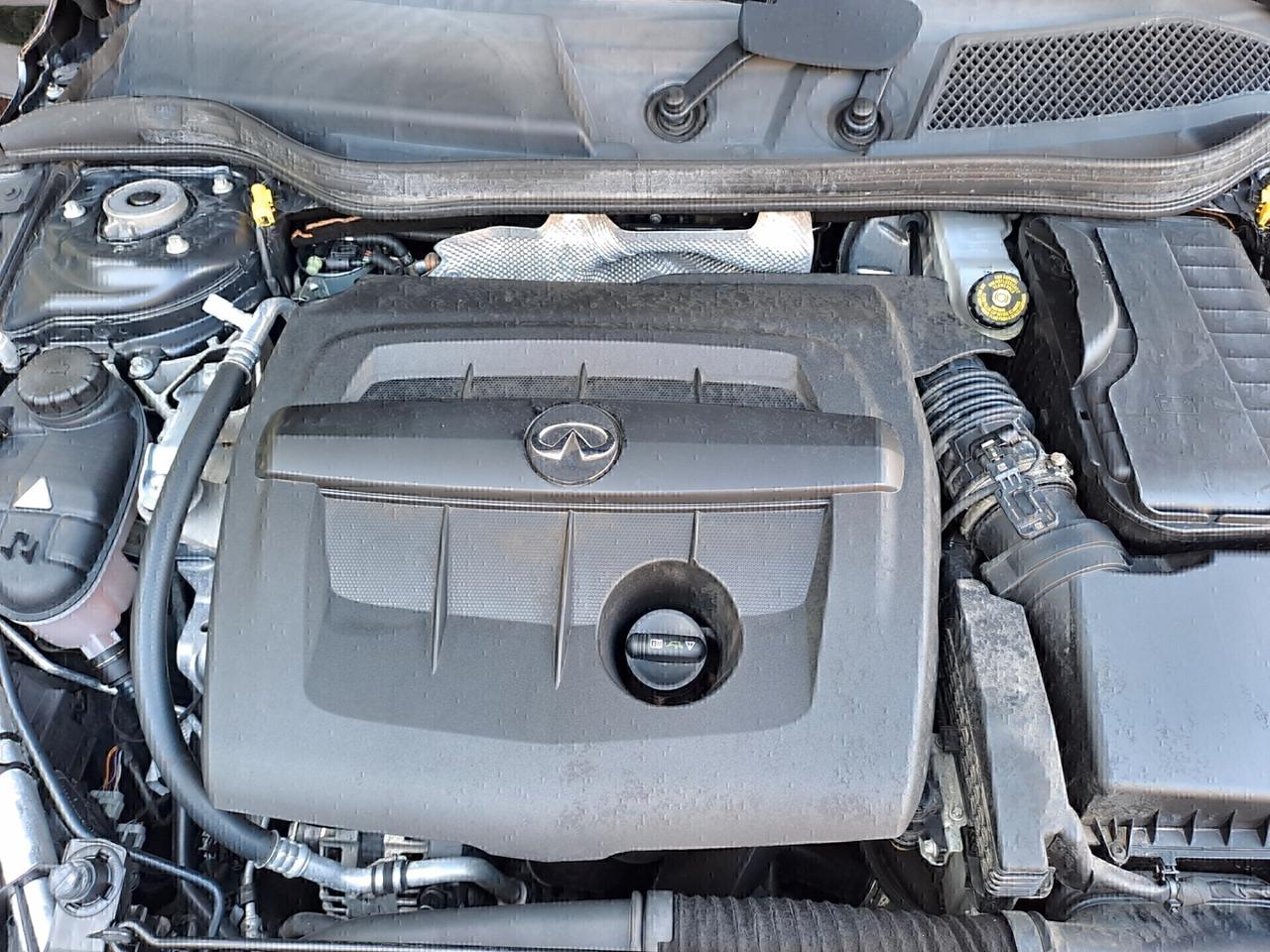 Infiniti Q30 1.5 diesel Premium