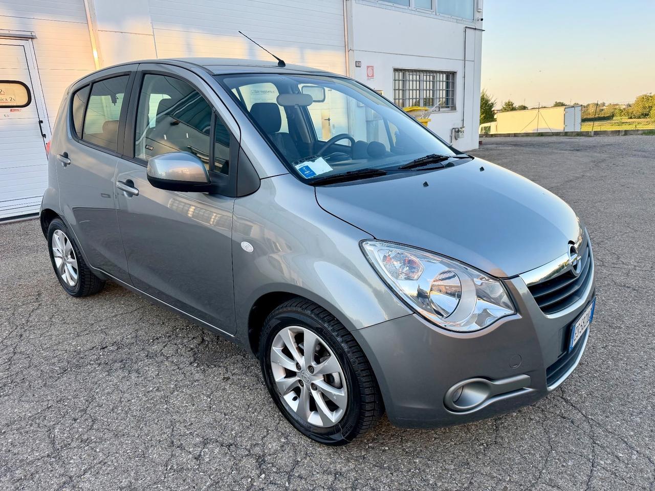 Opel Agila 1.2benz 94cv 2013 68.000km perfetta