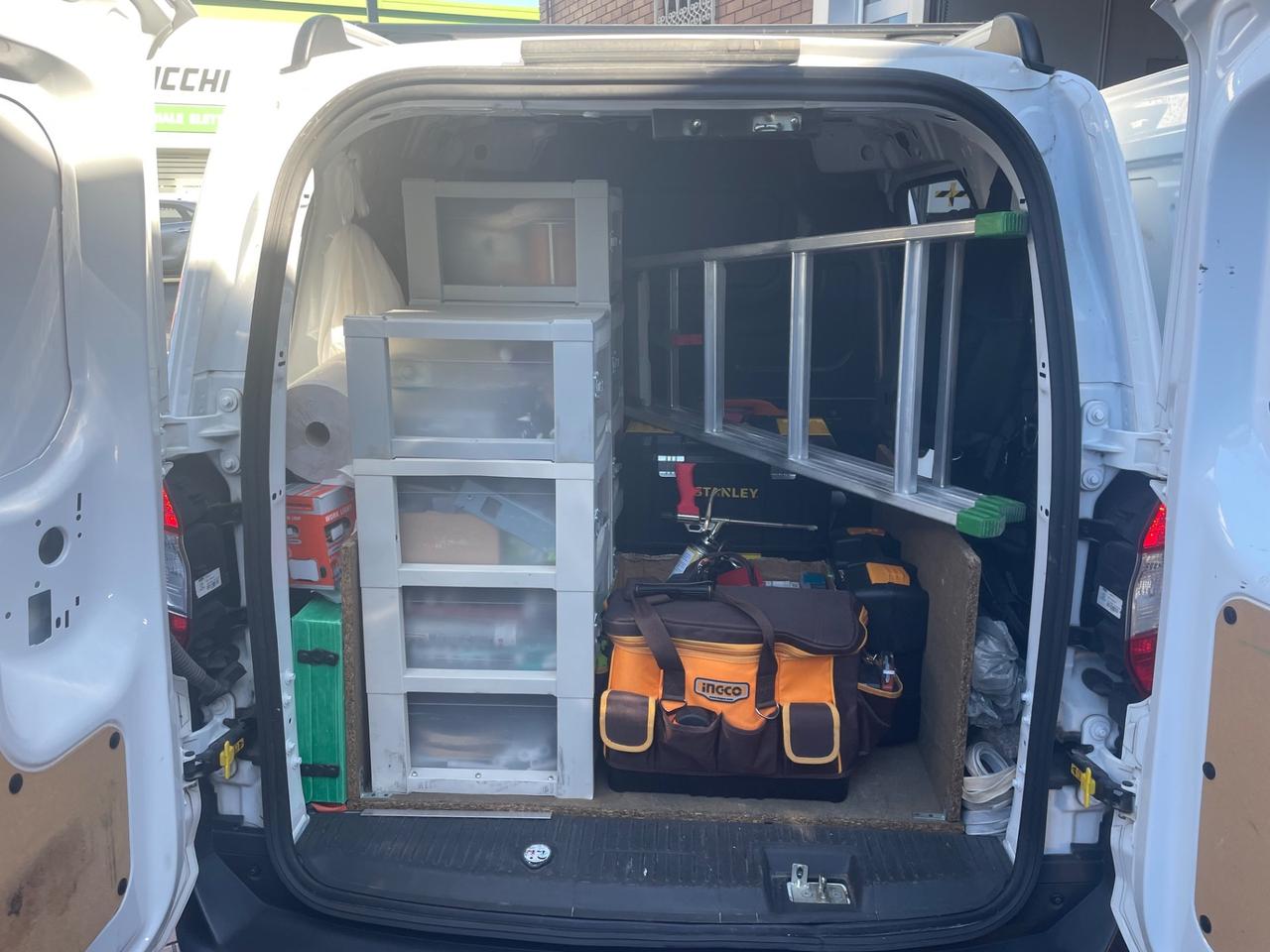 Ford Transit Courier 1.5 TDCi 75CV Van Trend