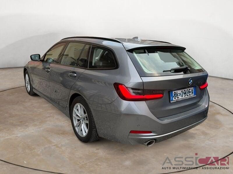 BMW Serie 3 320d Touring mhev 48V auto