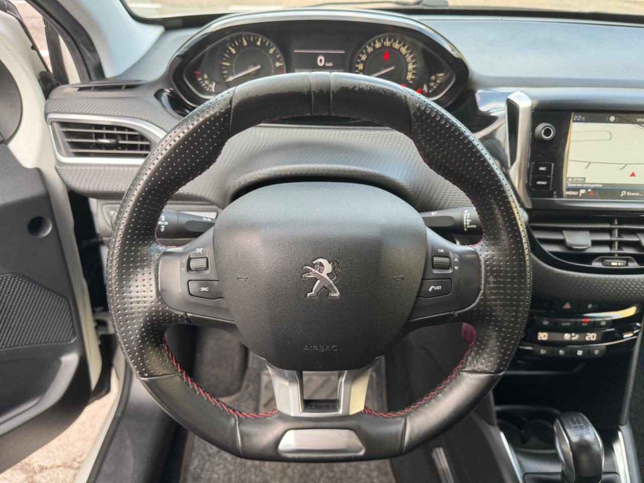Peugeot 208 GT Line 1.2 110CV NEOPATENTATI