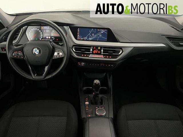 BMW 118 i 5p. Advantage *BOOKSERVICE*