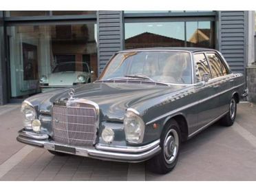 Mercedes-Benz 250 S