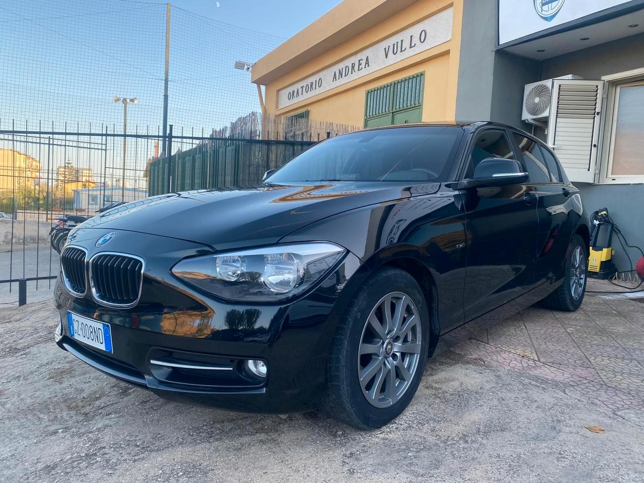 Bmw 118 118d 5p. Msport