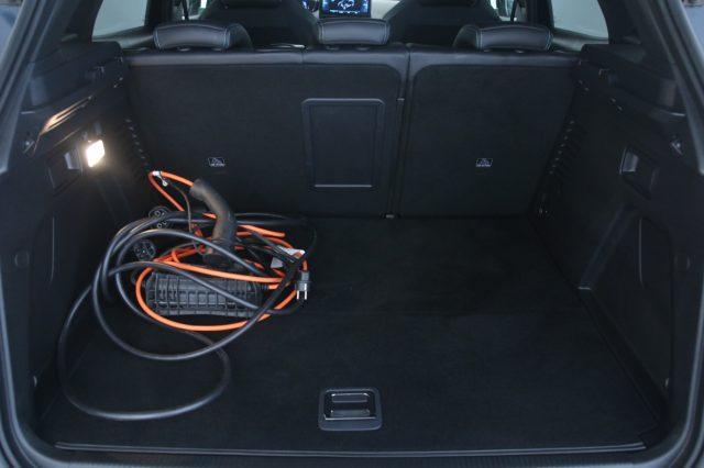 PEUGEOT 3008 Hybrid 225 e-EAT8 Allure Pack