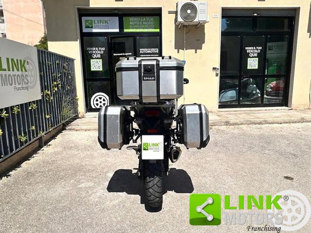 HONDA Transalp XL750 .