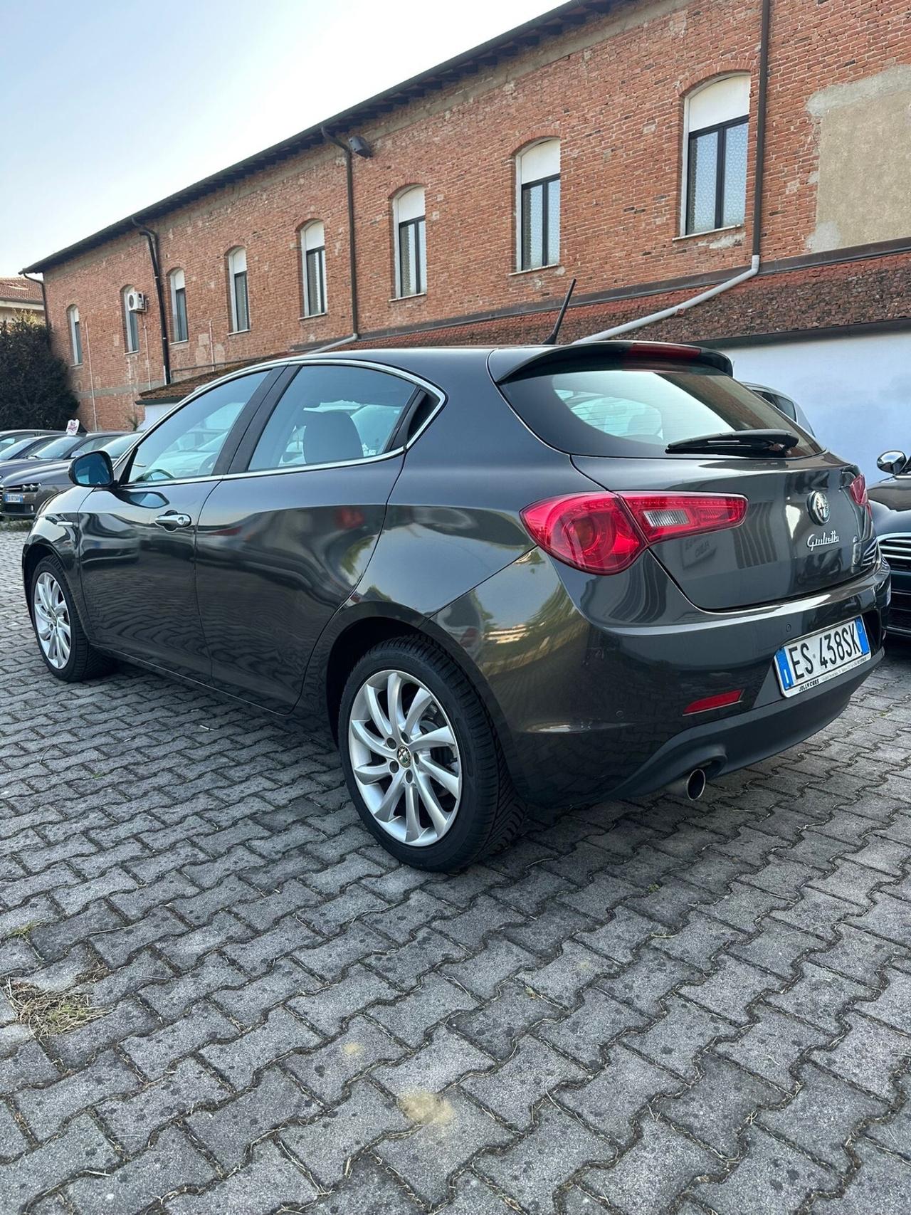 Alfa Romeo Giulietta 1.6 JTDm-2 105 CV Exclusive