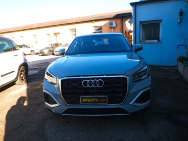 Audi Q2 35 TDI quattro S tronic Identity Black