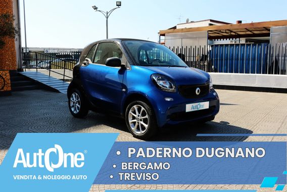 Smart Fortwo 1.0 71cv S/s Automatic Passion Navi Clima Cerchi L. Bicolor