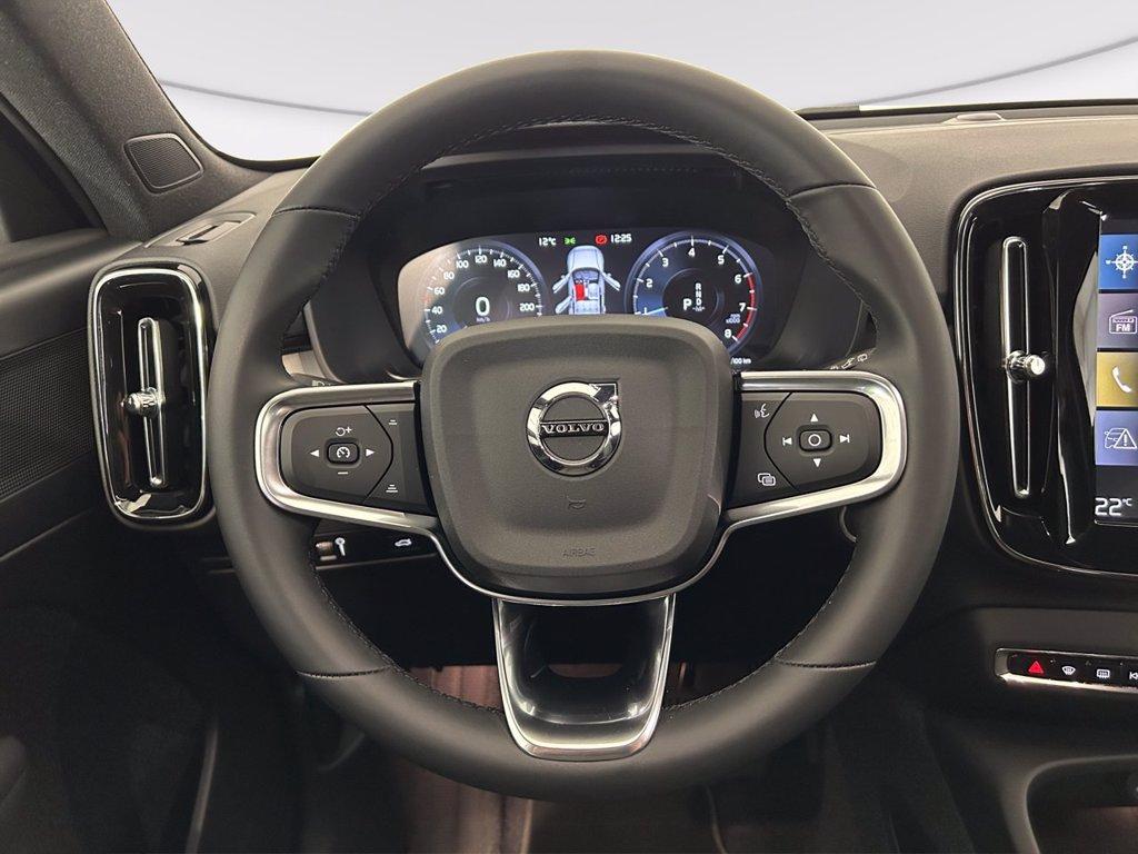 VOLVO Xc40 1.5 t2 essential auto del 2024