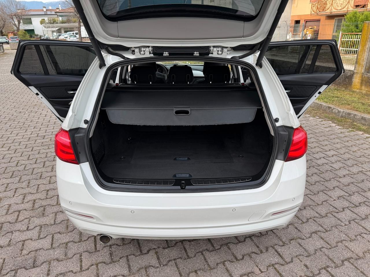 Bmw 316d Touring Automatic Navi