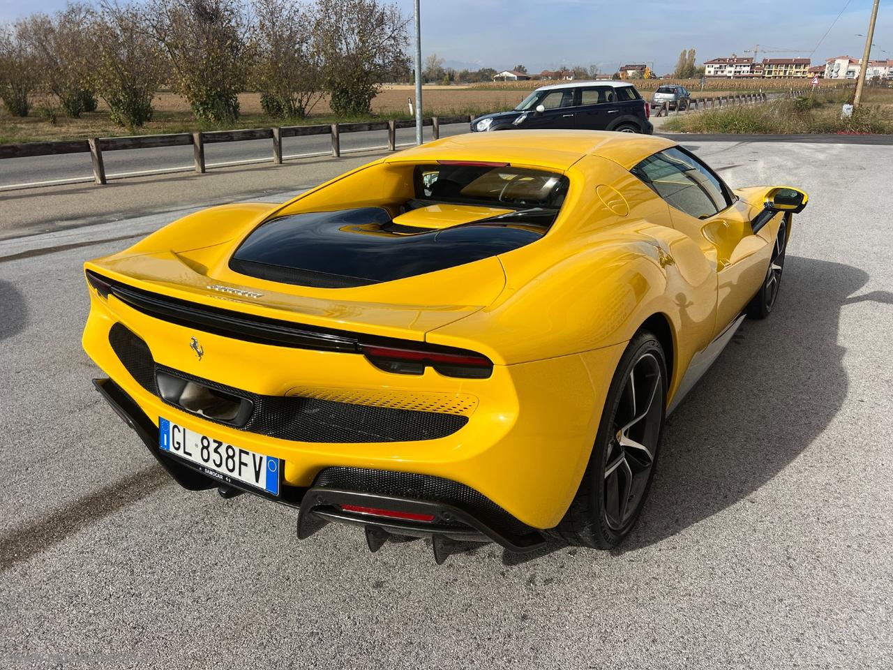 FERRARI 296 GTB CARBONIO SOLLEVATORE IVA ESPOSTA